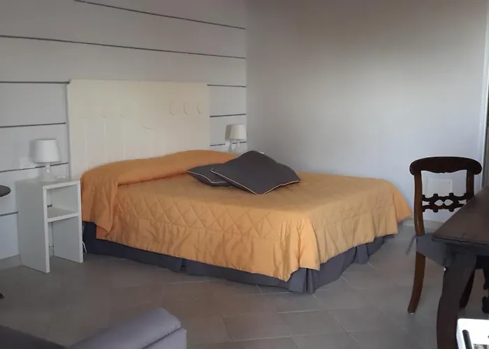 塞瑞尼住宿加早餐旅馆 住宿加早餐酒店 4*